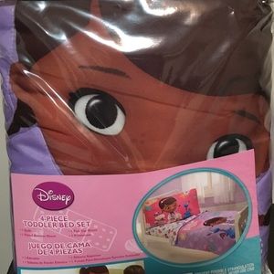 The Doc is In 4 Pcs Doc McStuffins Toddler Bedding